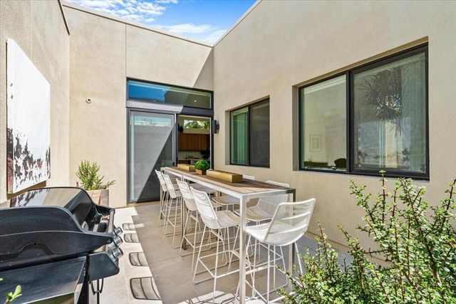 446 Fountain Drive, Palm Springs, CA 92262
