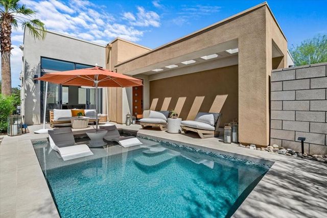 446 Fountain Drive, Palm Springs, CA 92262