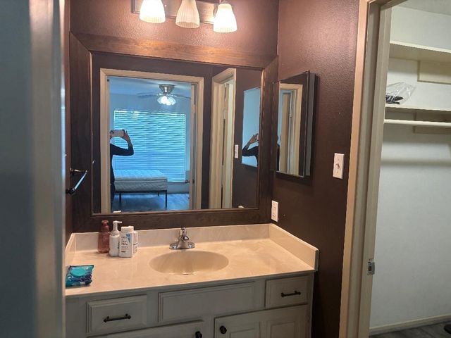 8020 Braesmain Drive, Houston, TX 77025