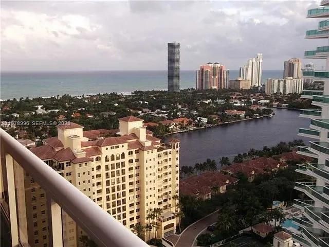 20185 E Country Club Drive TS3, Aventura, FL 33180