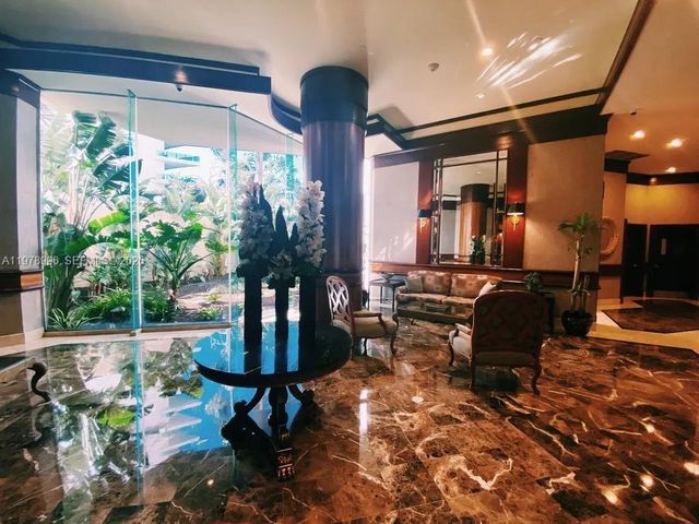 20185 E Country Club Drive TS3, Aventura, FL 33180