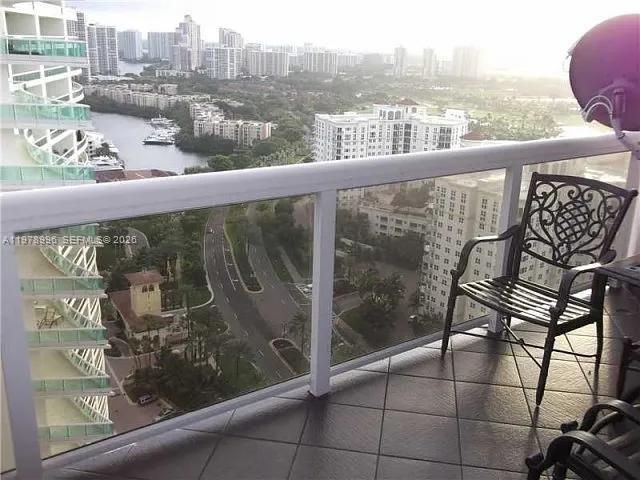 20185 E Country Club Drive TS3, Aventura, FL 33180