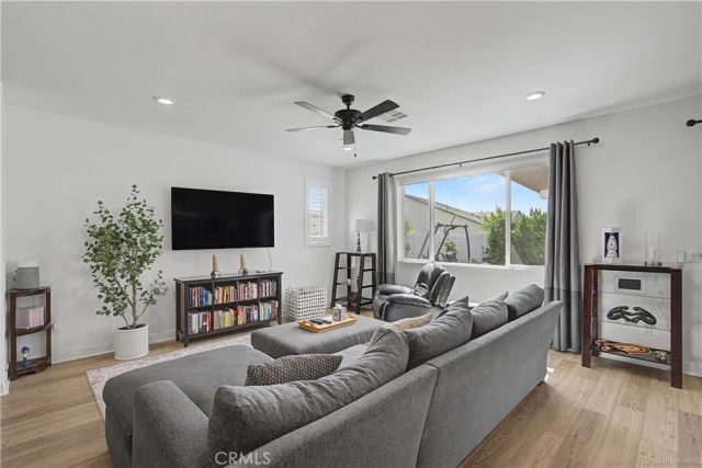 2434 Crater Avenue, Rialto, CA 92377