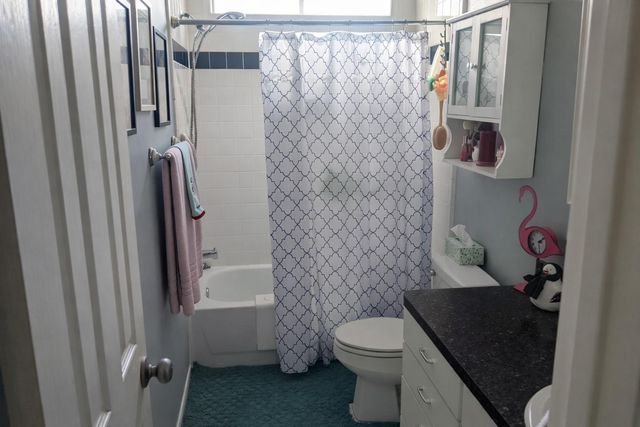 2122 Lexington Woods Drive, Spring, TX 77373