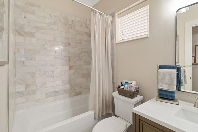 7242 HAMILTON ROAD, Bradenton, FL 34209