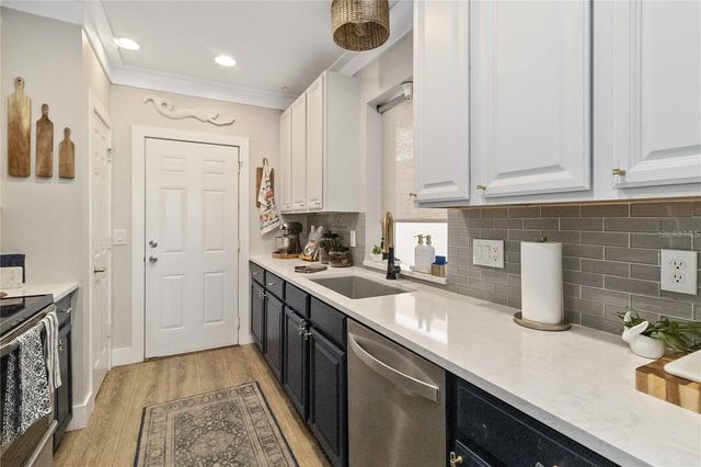 7242 HAMILTON ROAD, Bradenton, FL 34209