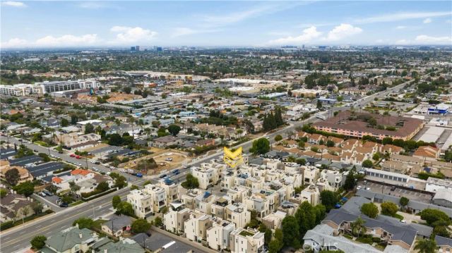 2138 Bella Court, Costa Mesa, CA 92627