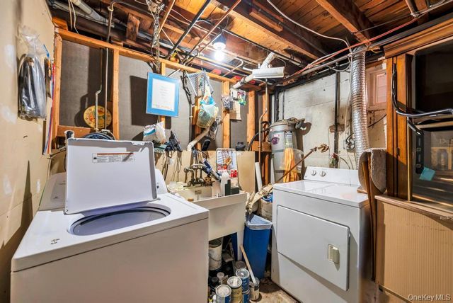 26 Terry Street, Hicksville, NY 11801