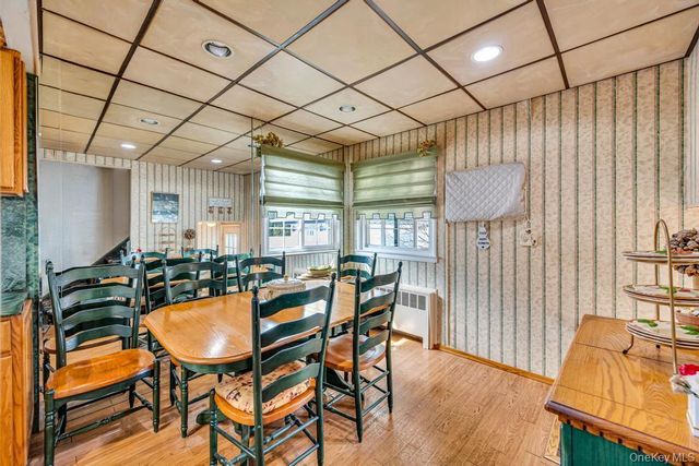 26 Terry Street, Hicksville, NY 11801