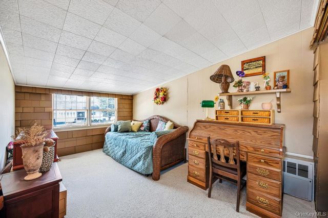 26 Terry Street, Hicksville, NY 11801