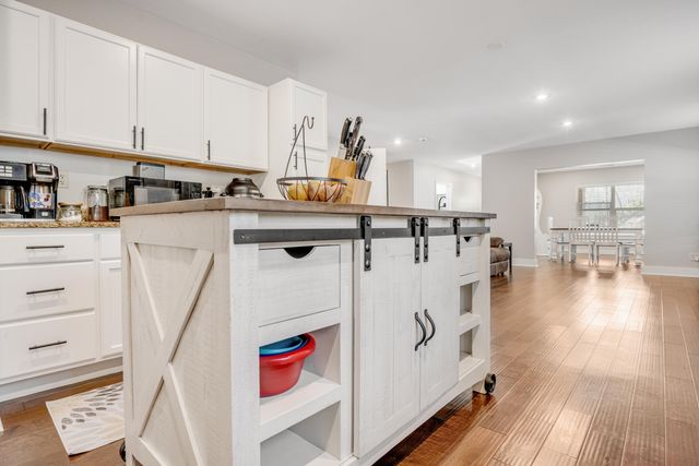 6927 Flagstone Drive, Ooltewah, TN 37363