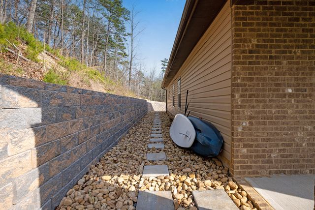 6927 Flagstone Drive, Ooltewah, TN 37363