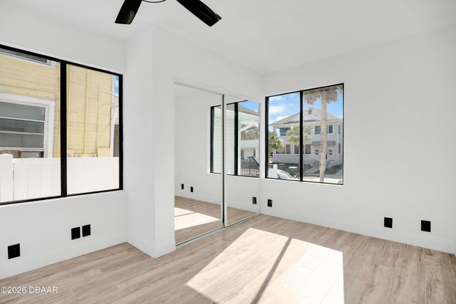 207 S Oleander Avenue, Daytona Beach, FL 32118