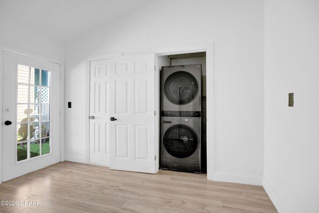 207 S Oleander Avenue, Daytona Beach, FL 32118