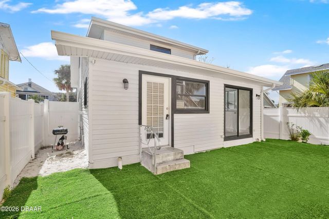 207 S Oleander Avenue, Daytona Beach, FL 32118