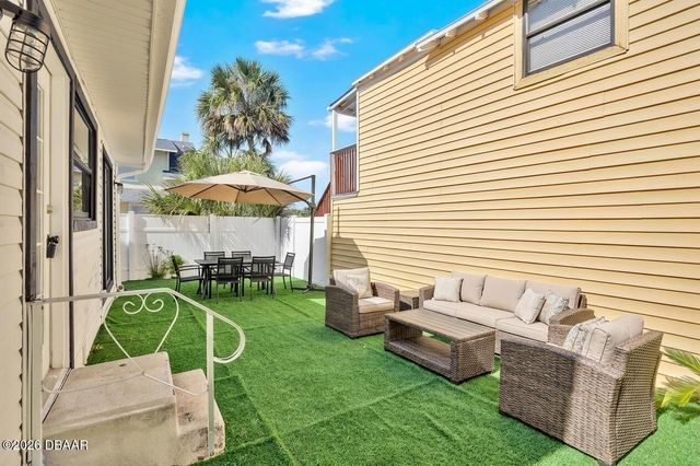 207 S Oleander Avenue, Daytona Beach, FL 32118