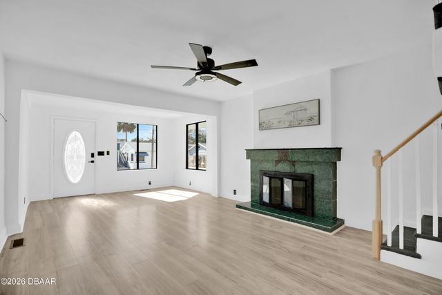 207 S Oleander Avenue, Daytona Beach, FL 32118