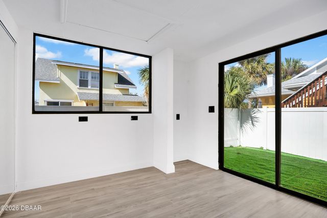 207 S Oleander Avenue, Daytona Beach, FL 32118