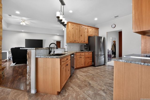 14531 chance, Lytle, TX 78052