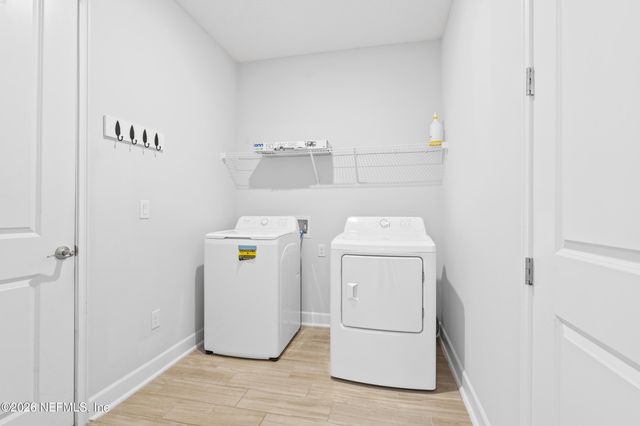 1724 AUSTIN LAKE Way, Middleburg, FL 32068