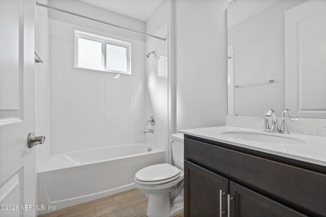 1724 AUSTIN LAKE Way, Middleburg, FL 32068