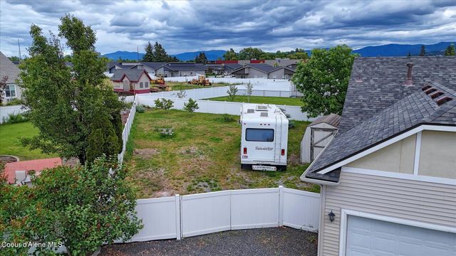 2513 W Timberlake Loop, Coeur D'alene, ID 83815