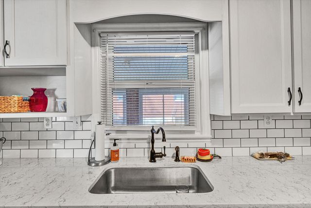 3310 Melody AVE, Roanoke, VA 24018