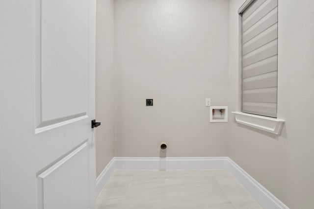 1608 N L St, Midland, TX 79701