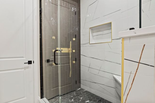 1608 N L St, Midland, TX 79701