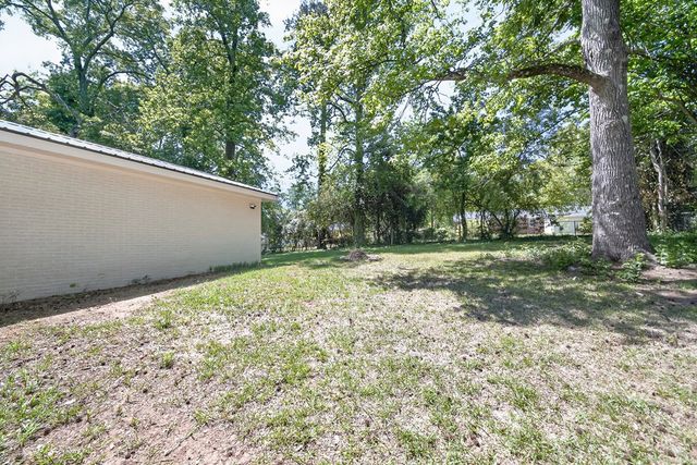 324 Park Hill Drive, Lagrange, GA 30241