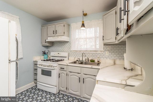 2645 SPRING RD, Parkville, MD 21234