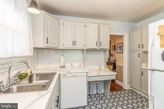 2645 SPRING RD, Parkville, MD 21234