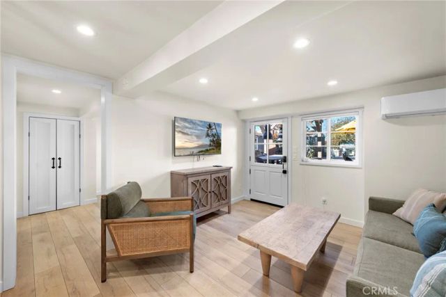 233 Cajon Street, Laguna Beach, CA 92651