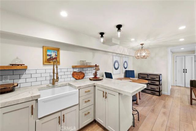 233 Cajon Street, Laguna Beach, CA 92651
