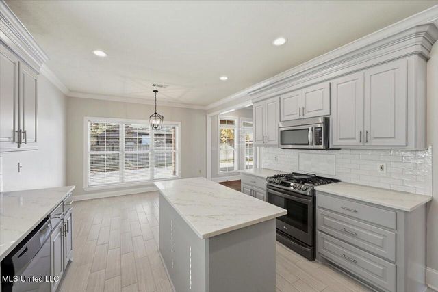 121 Covey Run, Madison, MS 39110