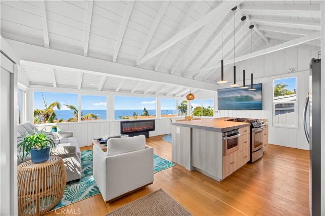 2955 Terry, Laguna Beach, CA 92651