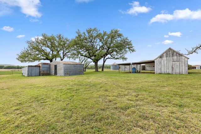 589 County Road 4150, Clifton, TX 76634