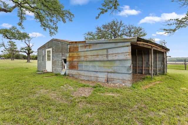 589 County Road 4150, Clifton, TX 76634