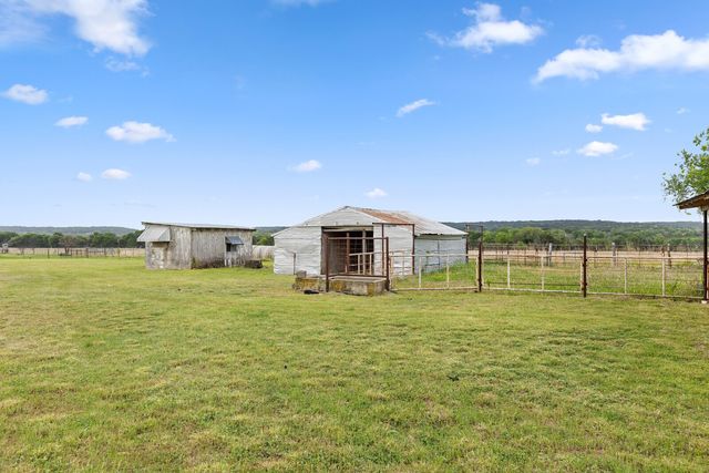 589 County Road 4150, Clifton, TX 76634