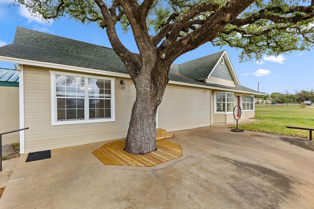 589 County Road 4150, Clifton, TX 76634