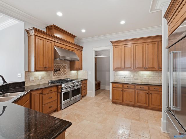 84 Lake Forest Blvd, Huntsville, AL 35824