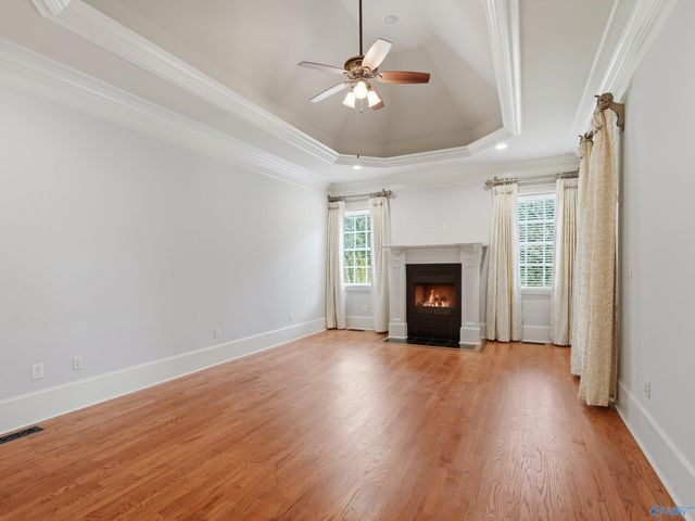 84 Lake Forest Blvd, Huntsville, AL 35824