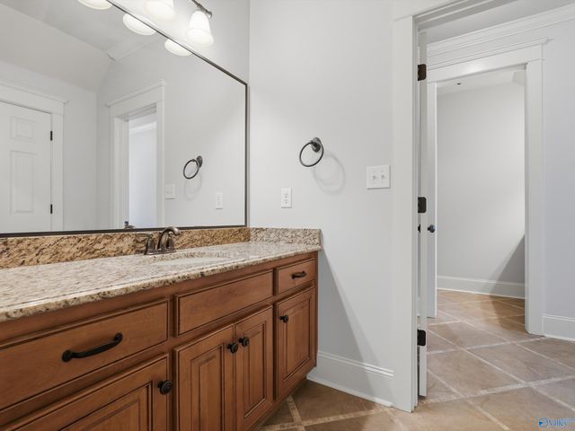84 Lake Forest Blvd, Huntsville, AL 35824