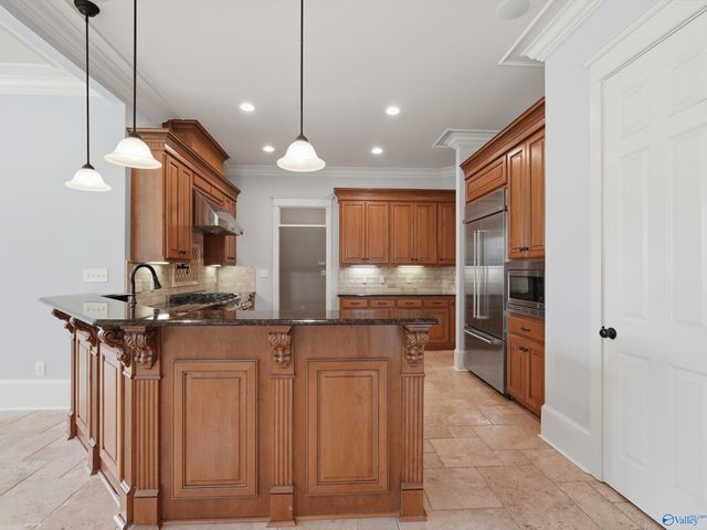 84 Lake Forest Blvd, Huntsville, AL 35824