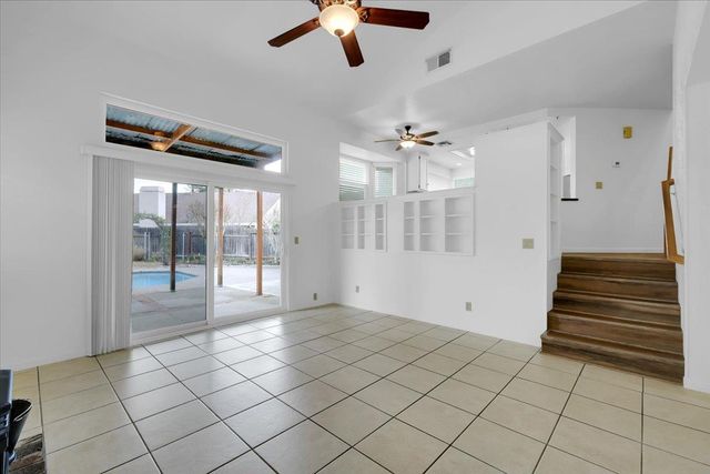 1376 Zephyr Dr, Yuba City, CA 95991