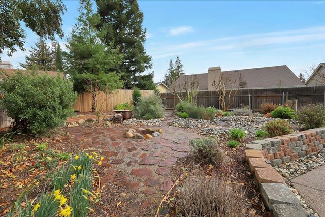 1376 Zephyr Dr, Yuba City, CA 95991