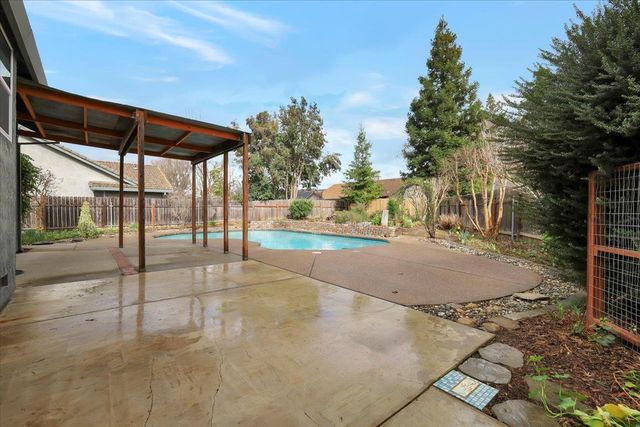 1376 Zephyr Dr, Yuba City, CA 95991