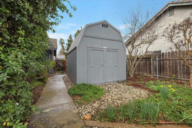 1376 Zephyr Dr, Yuba City, CA 95991