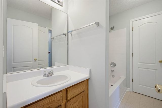 240 Fox Creek Boulevard, Woodstock, GA 30188