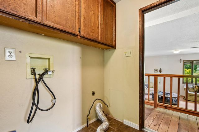 6180 Rustic Hills Dr, Rocklin, CA 95677